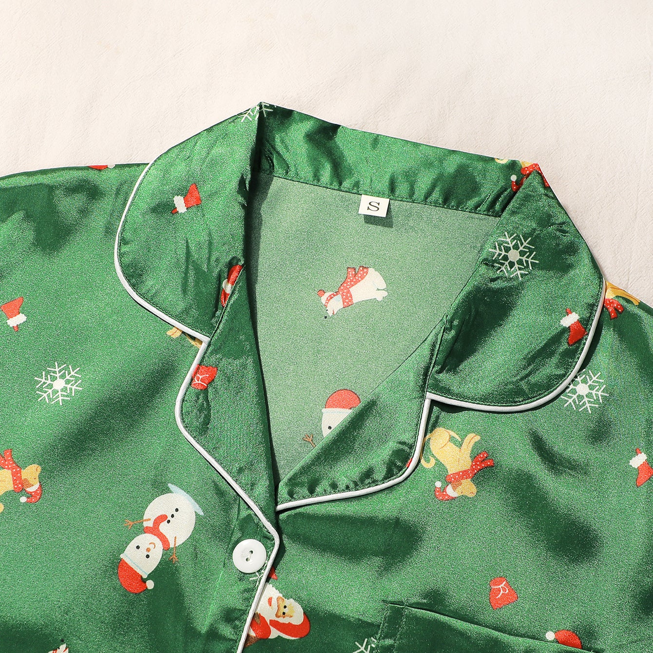Women loungewear green printed Christmas pajama set